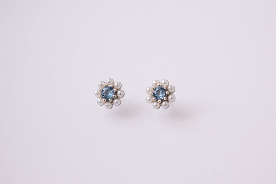 The Camille Pearl Stud Cluster Earring in Gold & Blue Jewel
