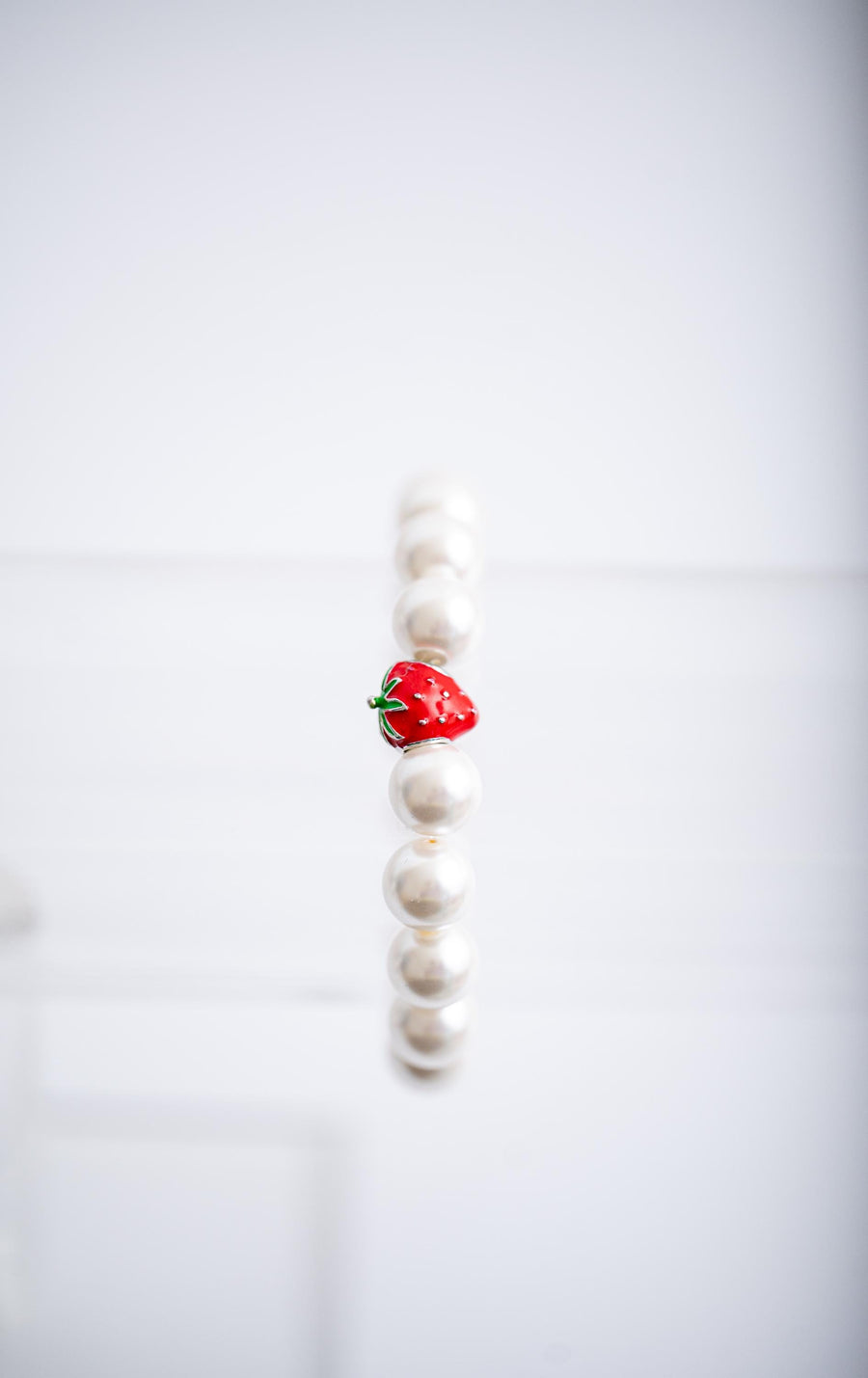 The Berry Breeze Strawberry Pearl Stretchy Bracelet