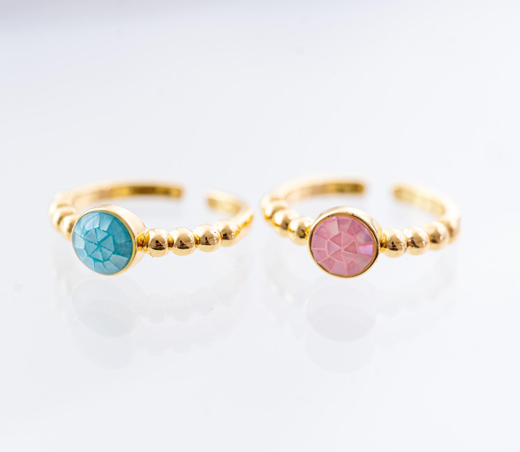 Candy Shell Beach Adjustable Dainty Gold Ring - Ballet Slipper Pink - Mother of Pearl Shell - MOP