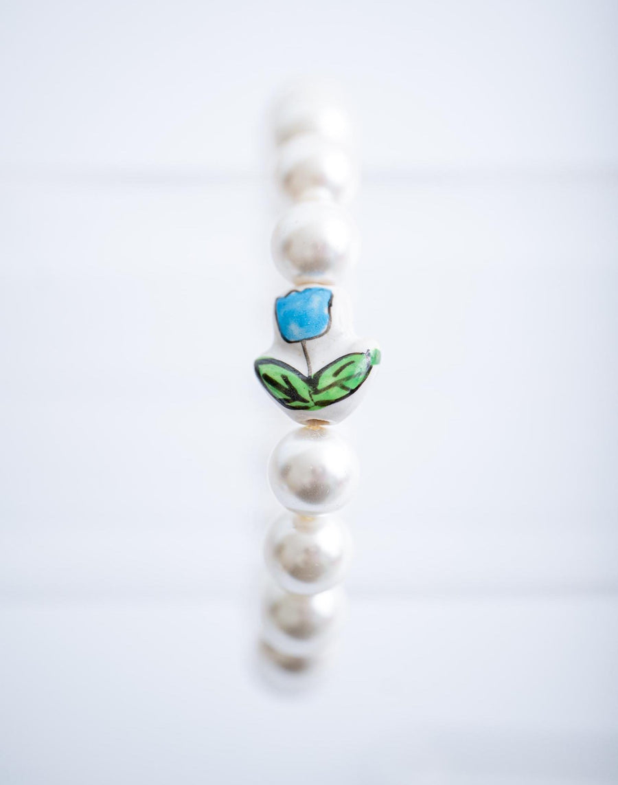 The Tulip Tea Time Stretchy Pearl Bracelet - Light Bright Blue Flower