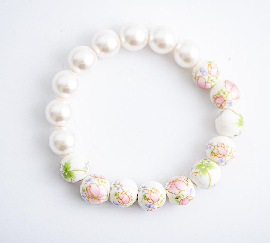 The Take a Stroll Pearl & Chinoiserie Grand Millennial Stretchy Bracelet