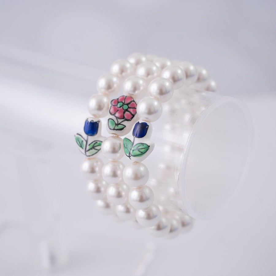 The Tulip Tea Time Stretchy Pearl Bracelet - Navy Blue Flower