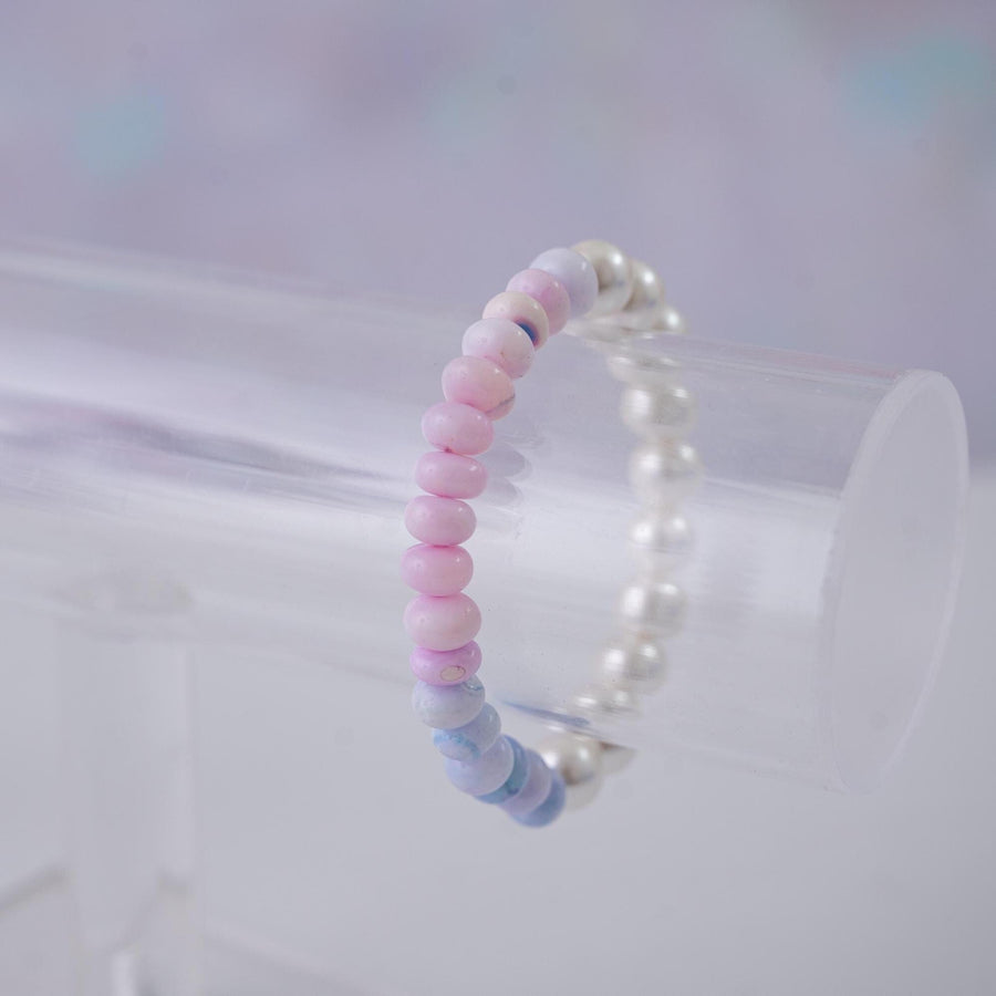 The Polite Society Gradient Lilac Stretchy Shell Pearl Bracelet