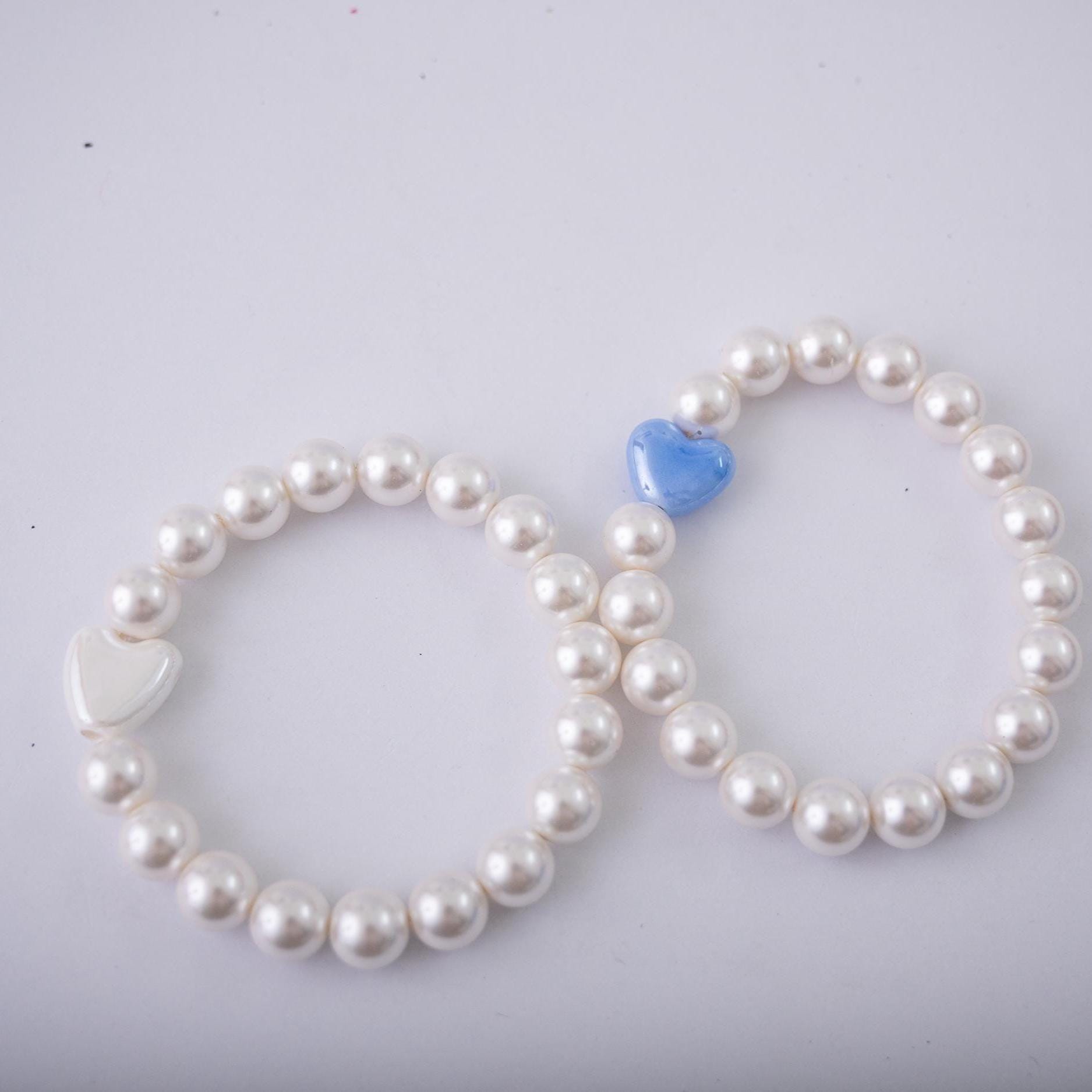 The It's in the Air Hand Painted Hearts Stretchy Pearl Bracelet