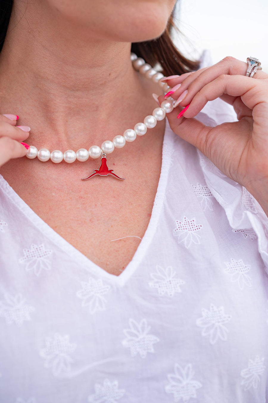 Oklahoma Boomer Sooner Horns Down OU/TEXAS Pearl Necklace