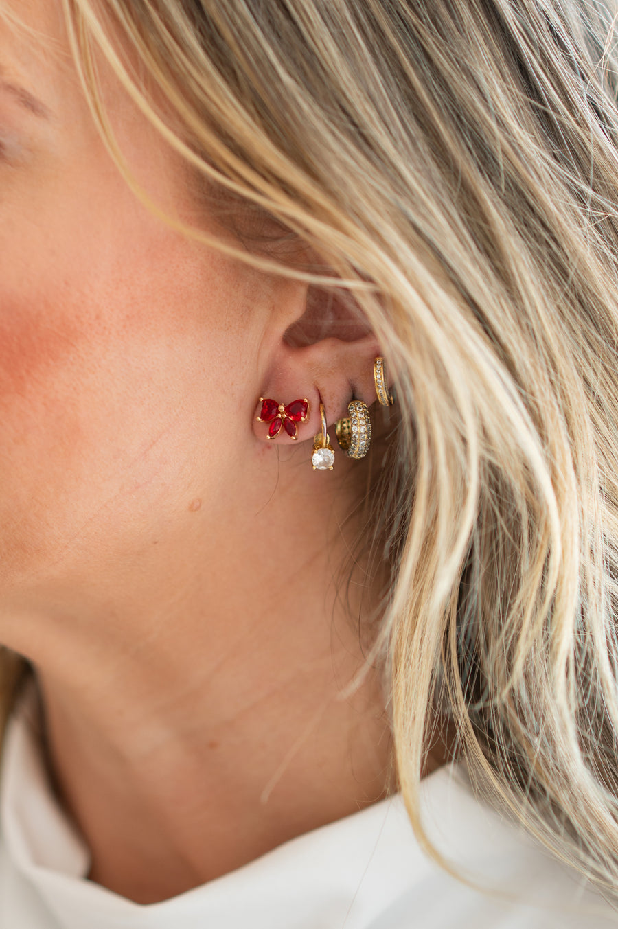 The Classic Coquette Christmas Zircon Bow Stud Earrings - Red