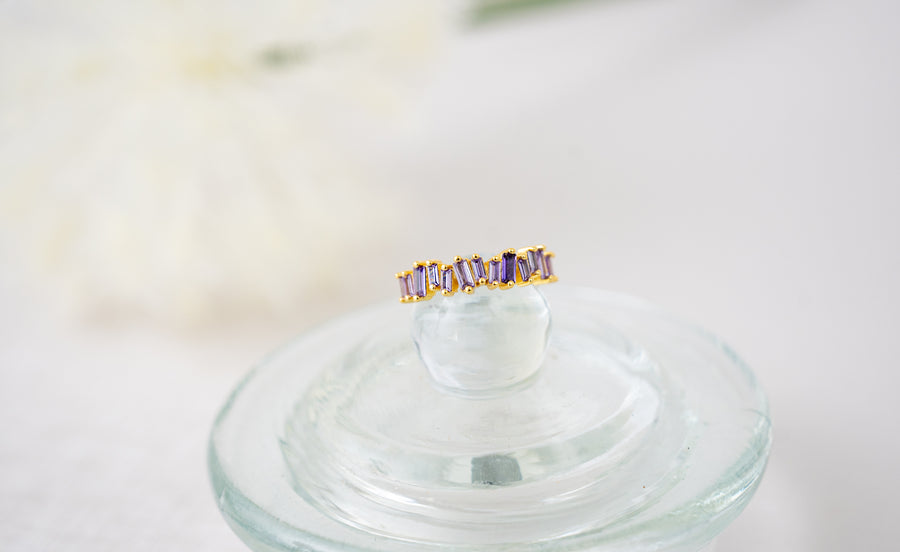 The Josephine Jagged Baguettes on Gold Band
