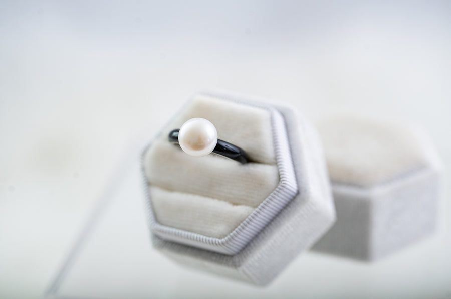 The Maggie Gumball Pearl Ring in Black Enamel