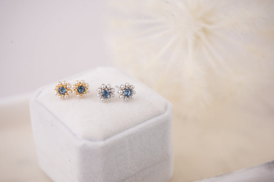 The Camille Pearl Stud Cluster Earring in Gold & Blue Jewel